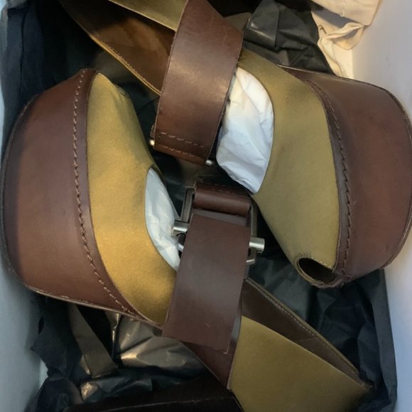 Marni Satin Platform Pumps Peep Toe Heels, 7 - Picture 5 of 12